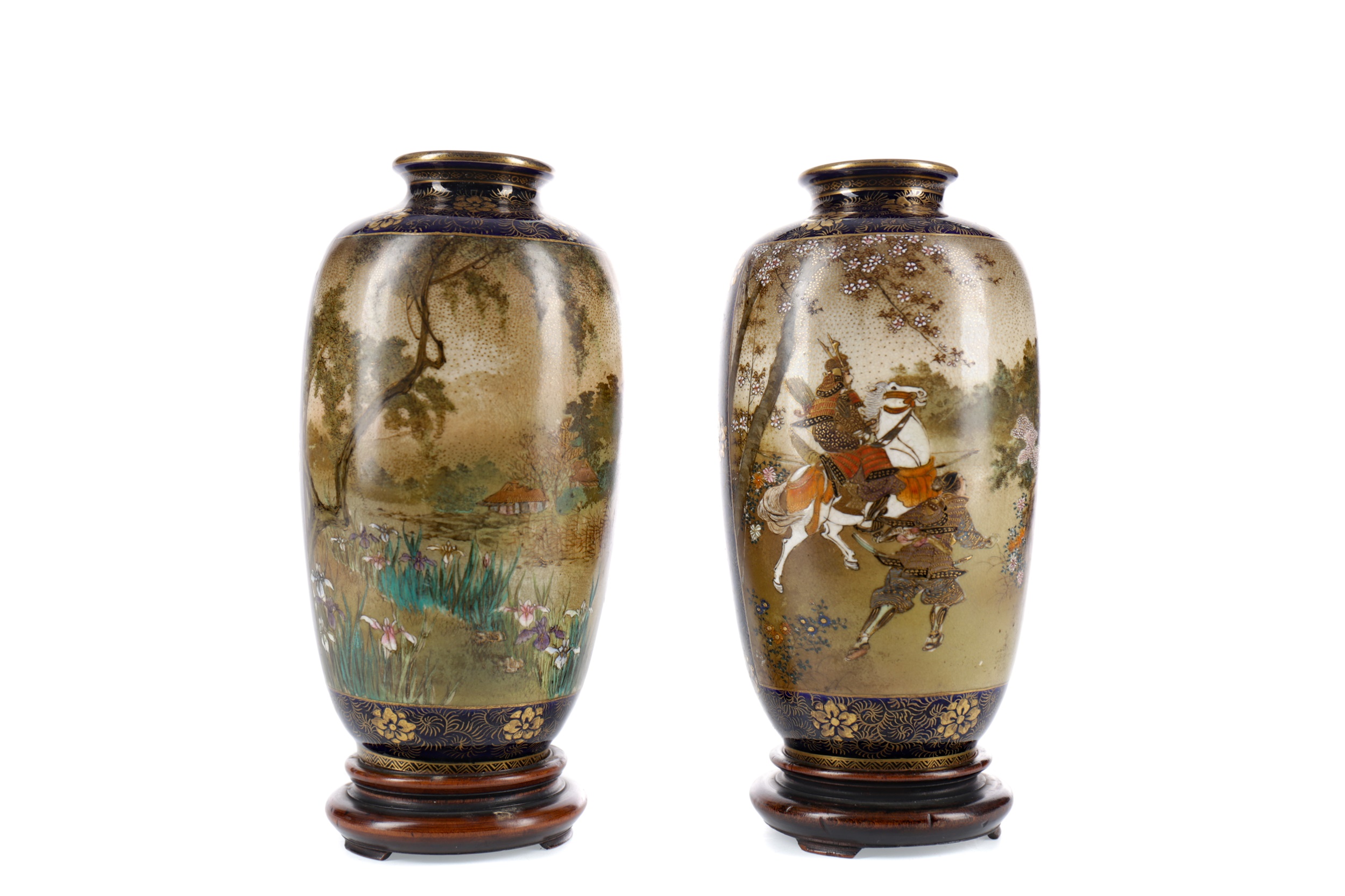 A PAIR OF EARLY 20TH CENTURY JAPANESE SATSUMA VASES