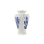 AN EARLY 20TH CENTURY CHINESE BLUE AND WHITE VASE