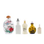 A OT OF FIVE CHINESE SNUFF AND SCENT BOTTLES