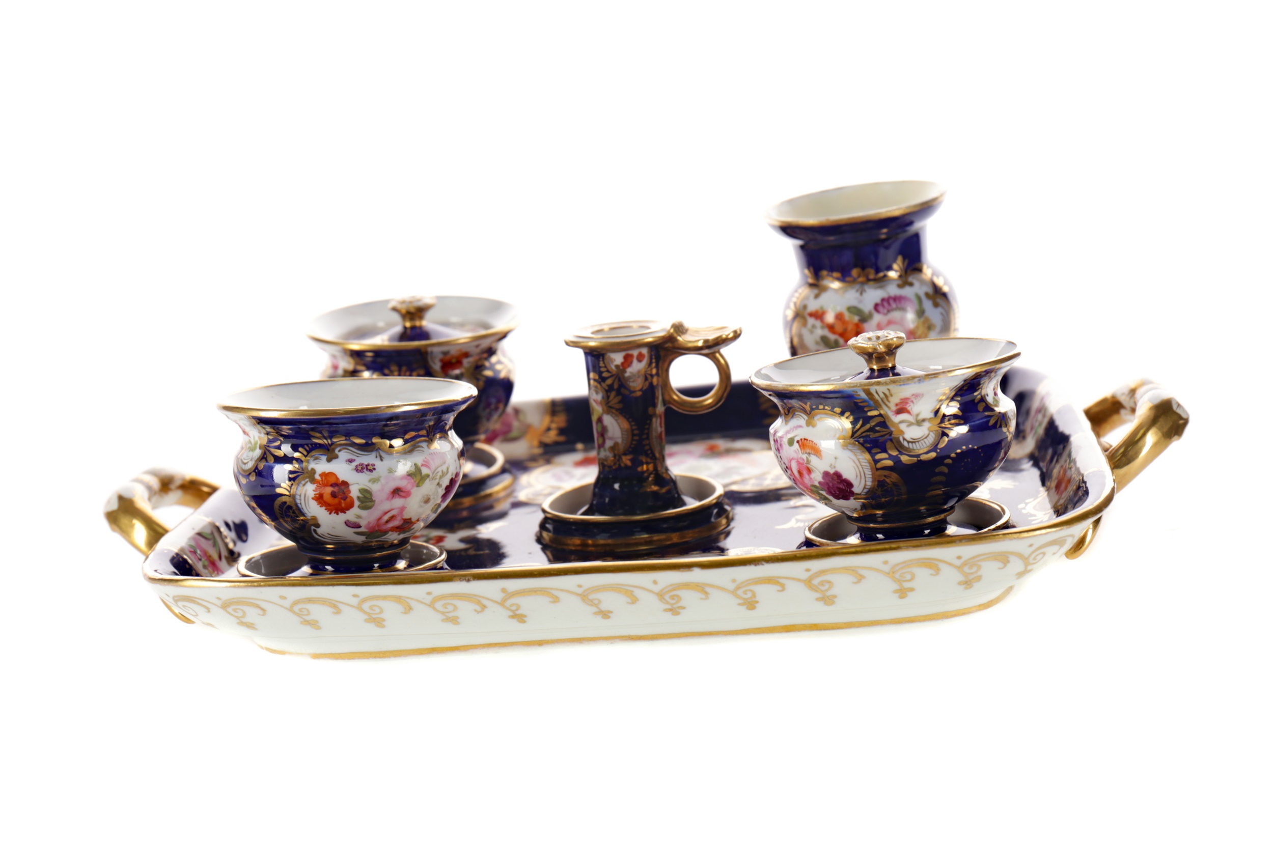 AN EARLY 19TH CENTURY COALPORT INKSTAND