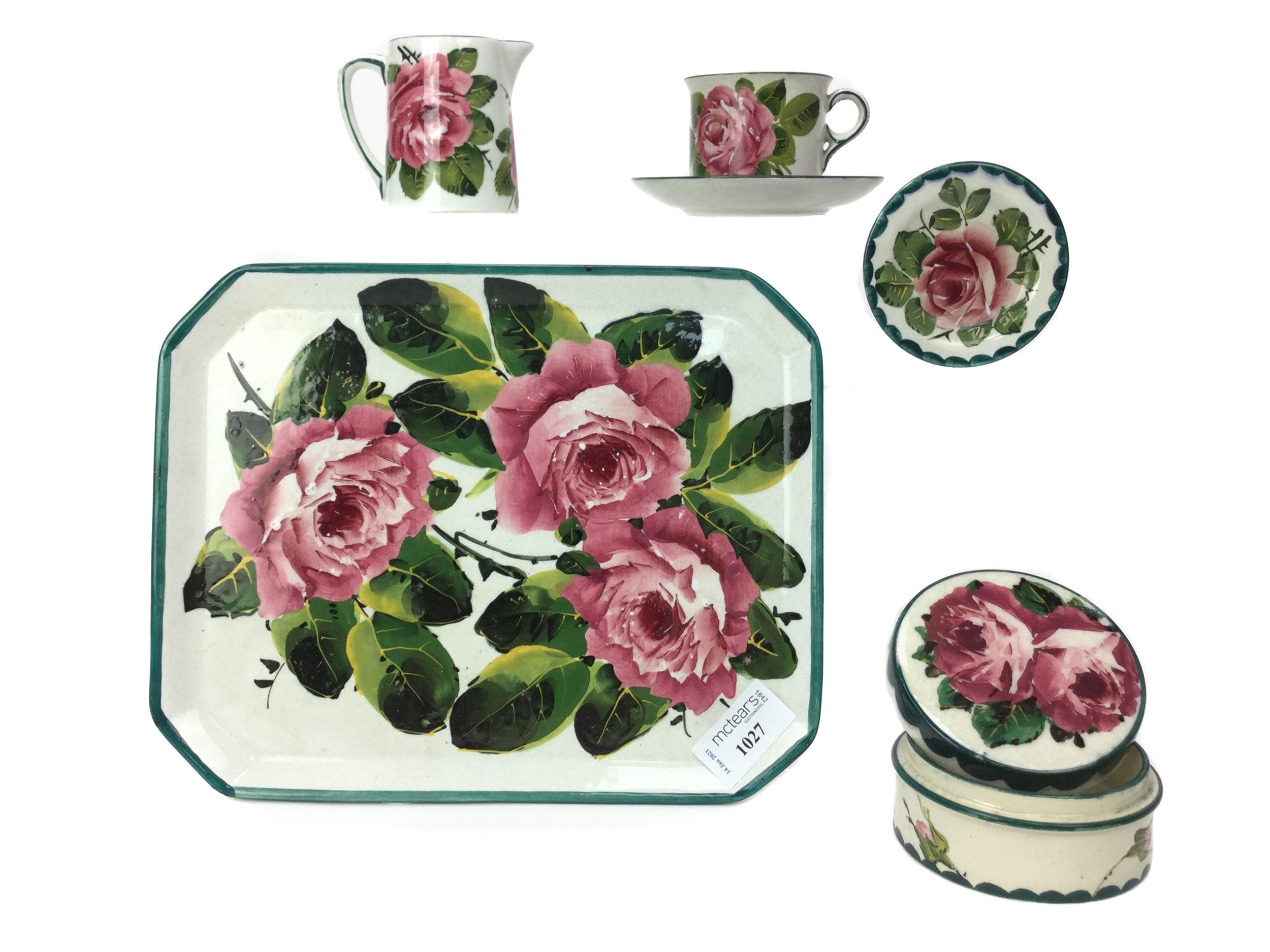 A LOT OF WEMYSS WARE 'CABBAGE ROSE' PATTERN CERAMICS - Image 2 of 2