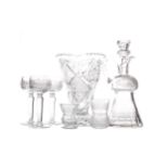 AN EARLY 20TH CENTURY CUT GLASS CLARET JUG AND STOPPER, ALONG WITH FIVE HOCK GLASSES, TWO TUMBLERS A