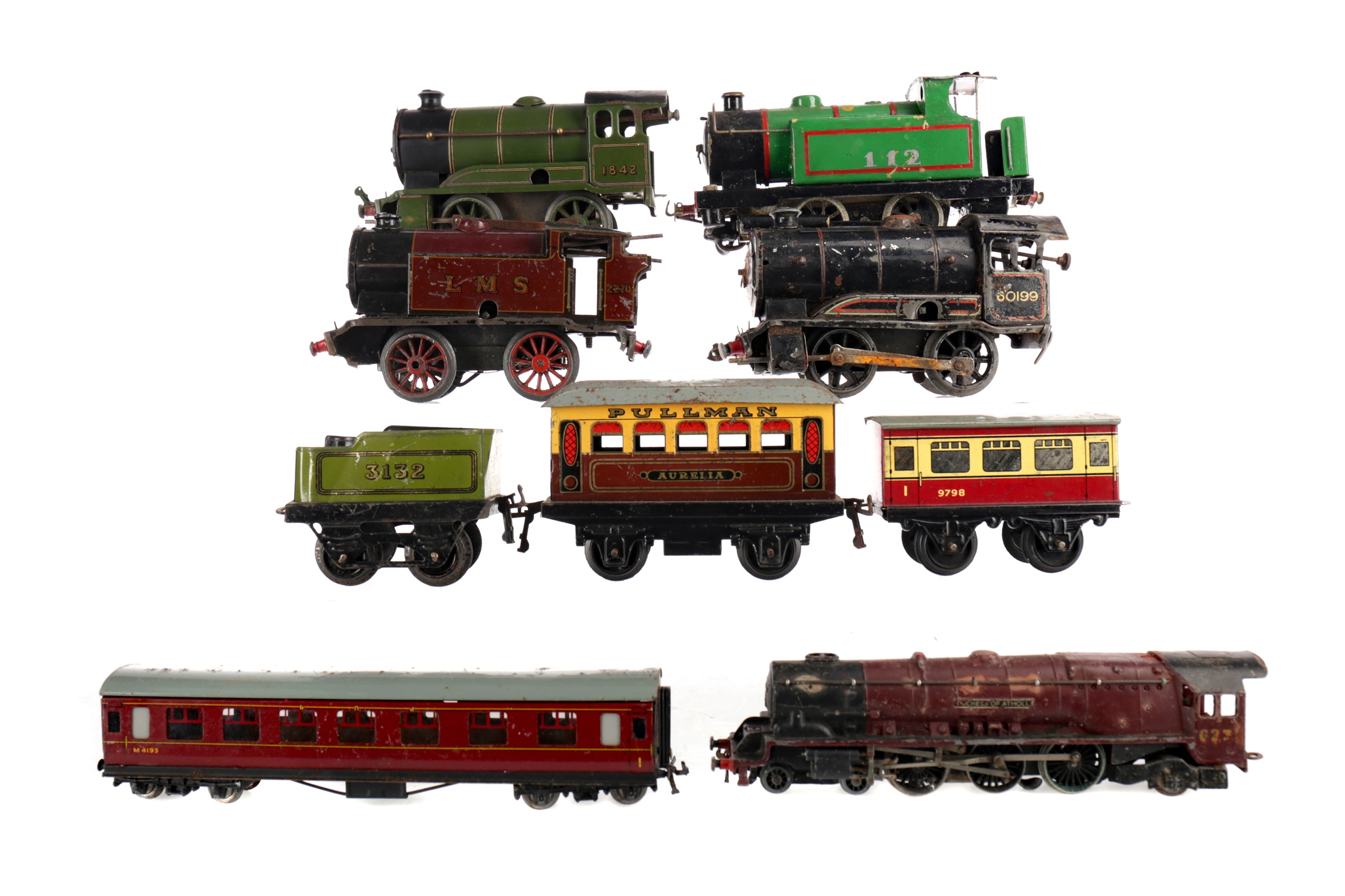 A LOT OF TINPLATE LOCOMOTIVES