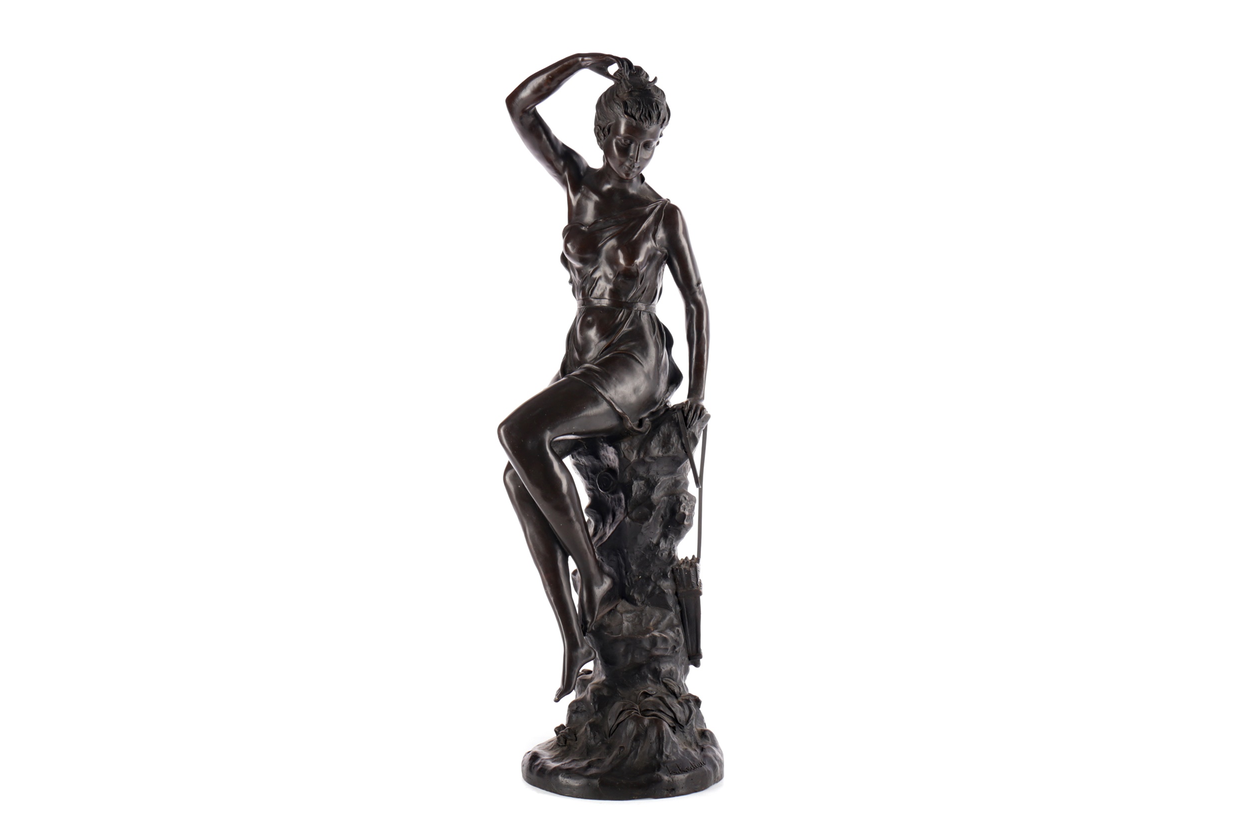 A PATINATED BRONZE SCULPTURE OF A YOUNG MAIDEN BY LUCIE SIGNORET-LEDIEU (FRENCH, 1858-1904),