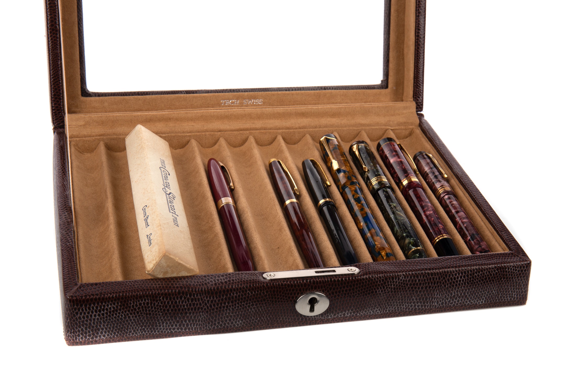 A COLLECTION OF EIGHT FOUNTAIN PENS