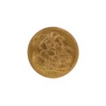 A GOLD SOVEREIGN DATED 1913