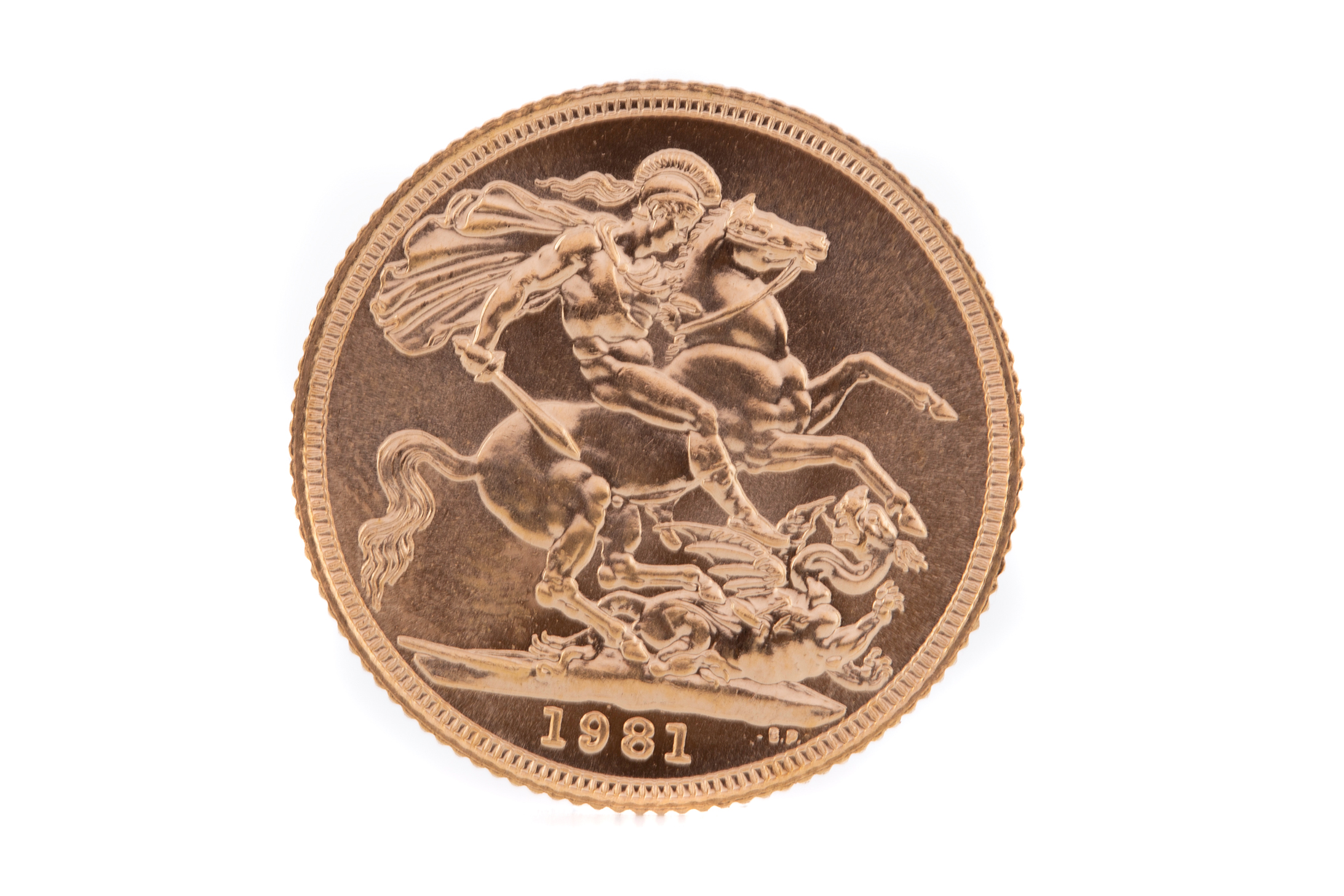 AN ELIZABETH II GOLD SOVEREIGN DATED 1981