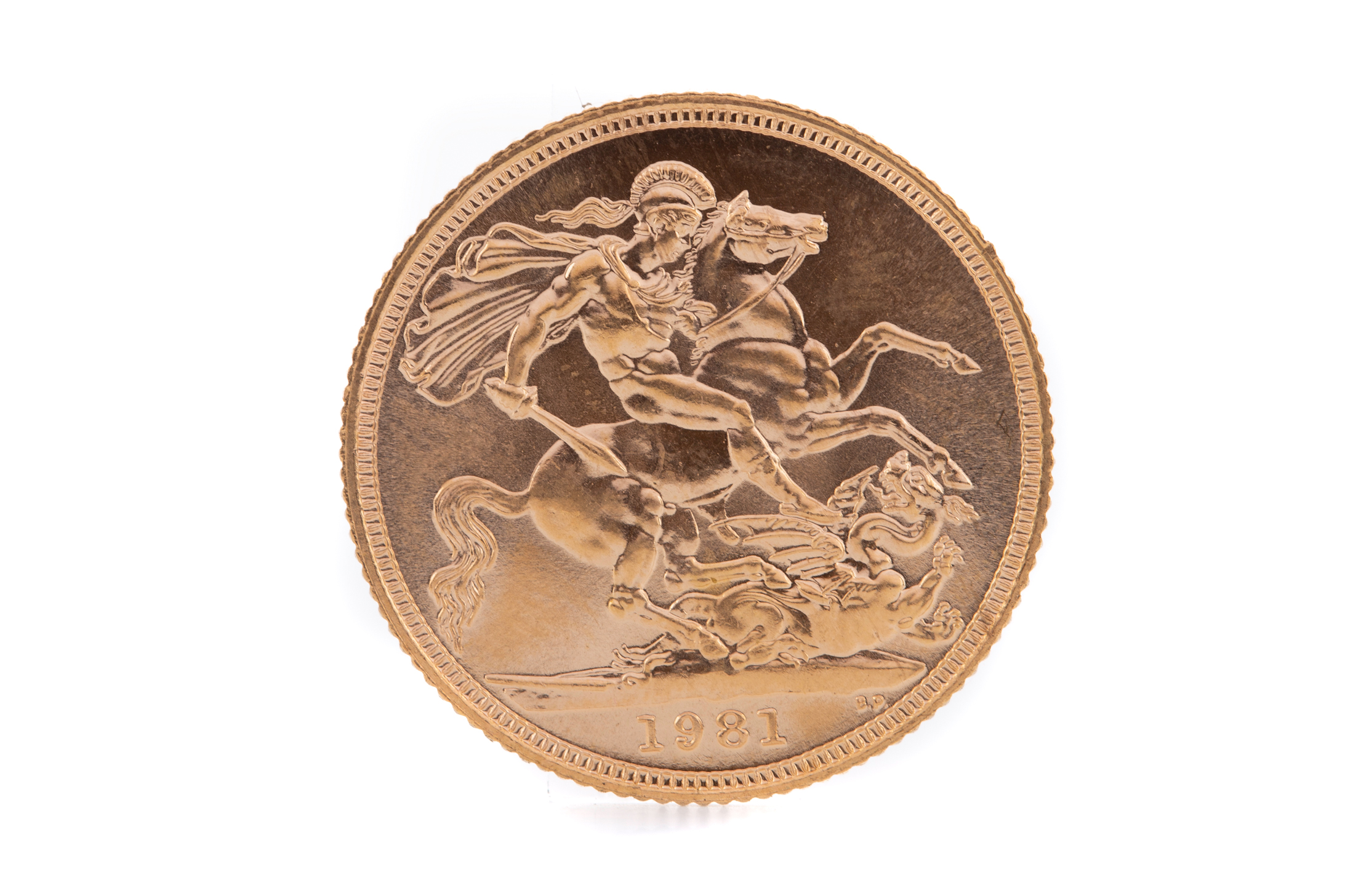AN ELIZABETH II GOLD SOVEREIGN DATED 1981