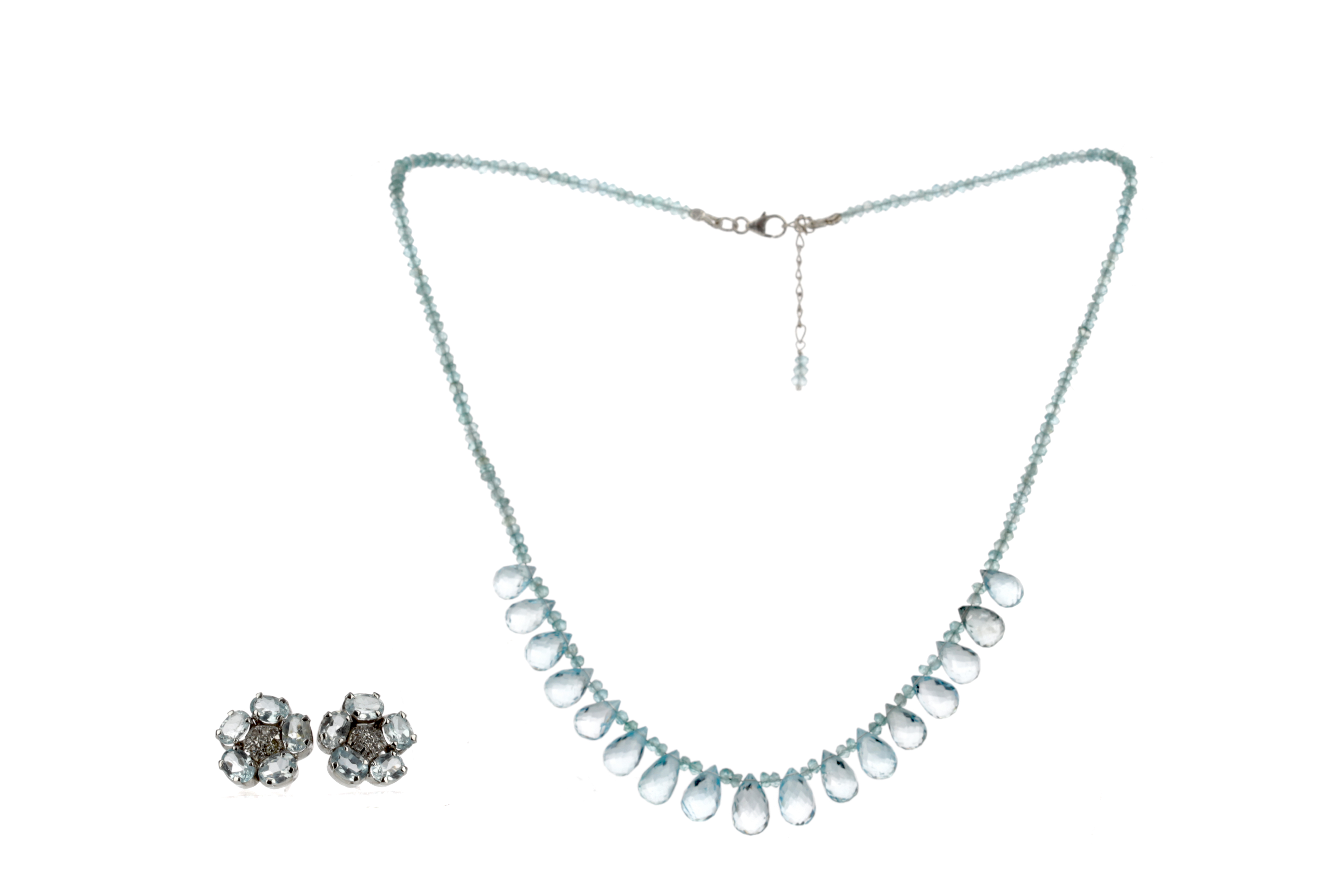 A BLUE TOPAZ NECKLACE AND EARRINGS