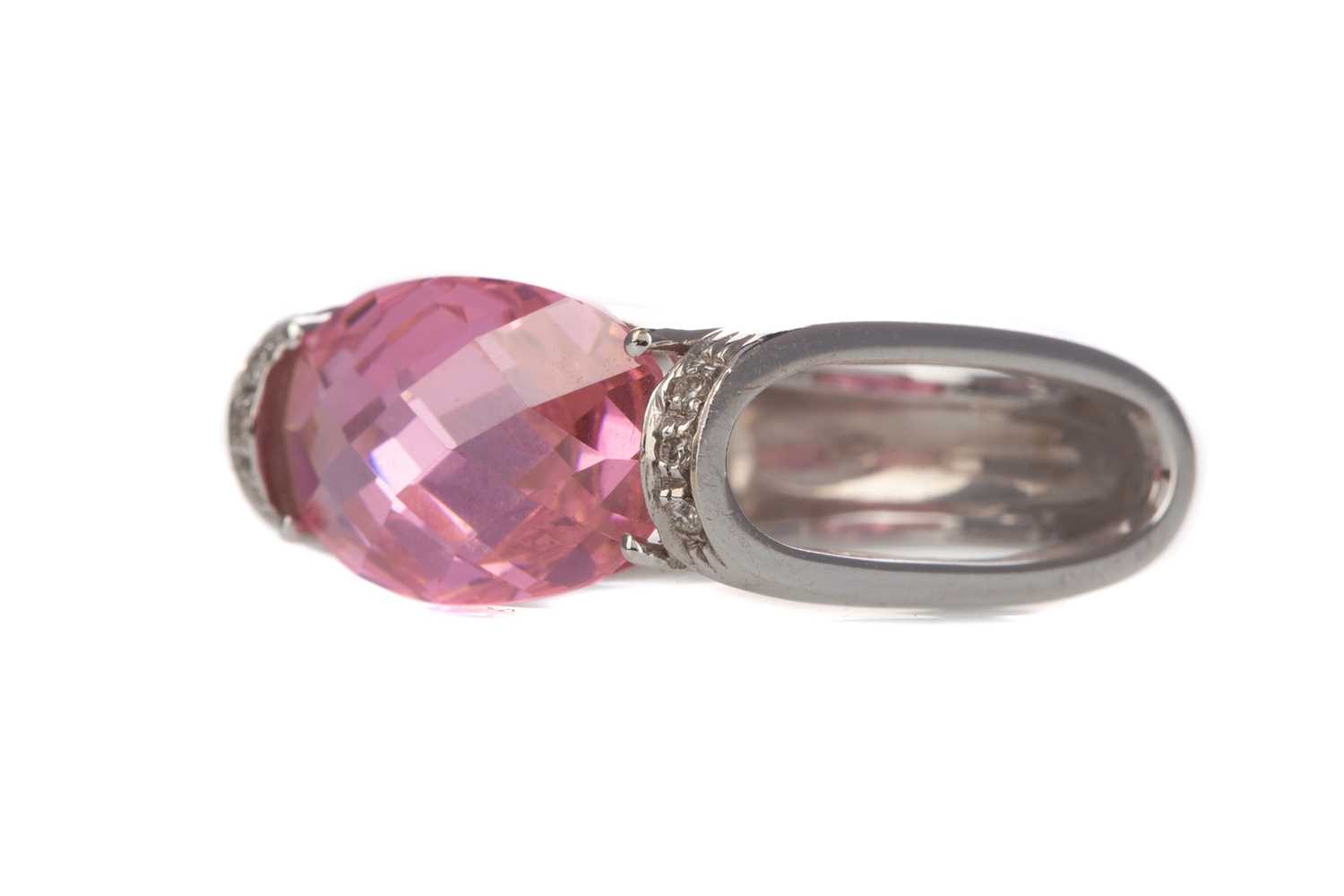 A PINK GEM SET AND DIAMOND RING - Image 2 of 2