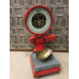 A SET OF 1930s AVERY WEIGHING SCALES