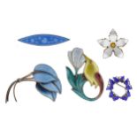 A GROUP OF ENAMELLED BROOCHES