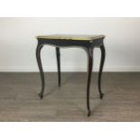 AN EARLY 20TH CENTURY EBONISED TEA TABLE