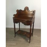 A REGENCY MAHOGANY WASHSTAND