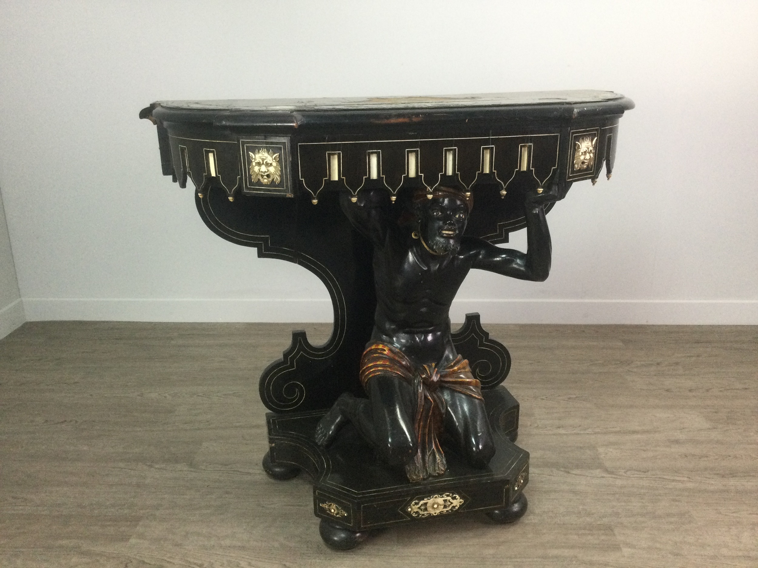 A 19TH CENTURY VENETIAN EBONISED BLACKAMOOR PIER TABLE - Image 4 of 9