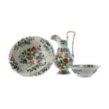 A MID-19TH CENTURY COPELAND & GARRETT, LATE SPODE 'NEW FAYENCE' WASH BOWL AND EWER, AND OTHER ITEMS