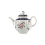 A LATE 18TH CENTURY ENGLISH PORCELAIN TEAPOT AND COVER