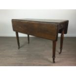 A VICTORIAN MAHOGANY PEMBROKE TABLE