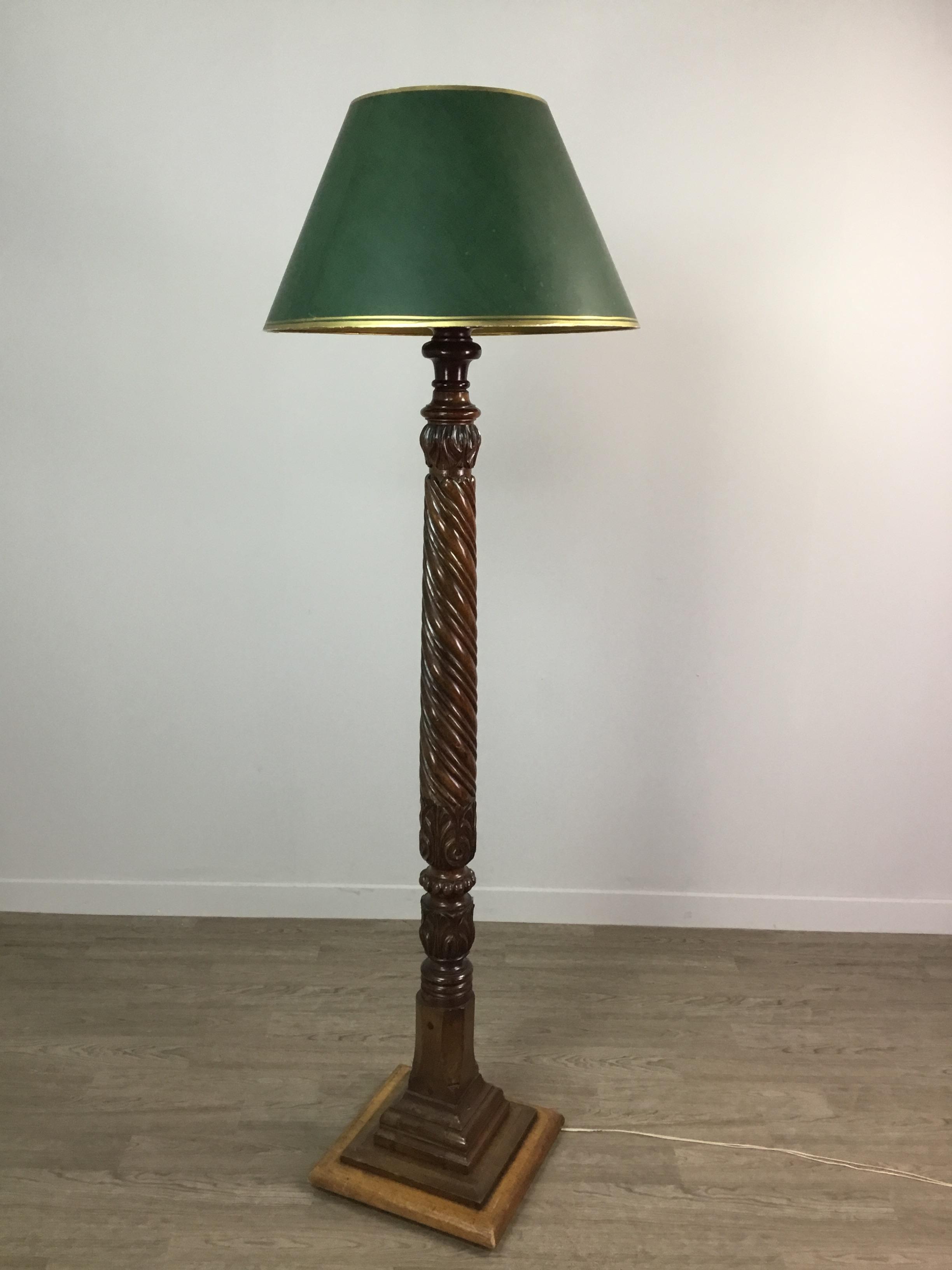 A VICTORIAN MAHOGANY BEDPOST FLOOR LAMP - Image 2 of 2