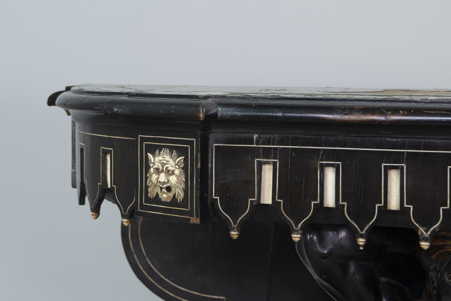 A 19TH CENTURY VENETIAN EBONISED BLACKAMOOR PIER TABLE - Image 3 of 9