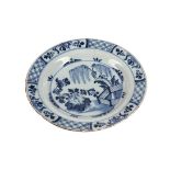 A LATE 18TH CENTURY DUTCH DELFTWARE BLUE & WHITE CHARGER