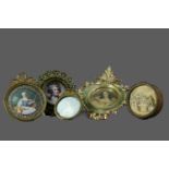 A COLLECTION OF FOUR VICTORIAN AND LATER PICTURE FRAMES, ALONG WITH A TRINKET BOX