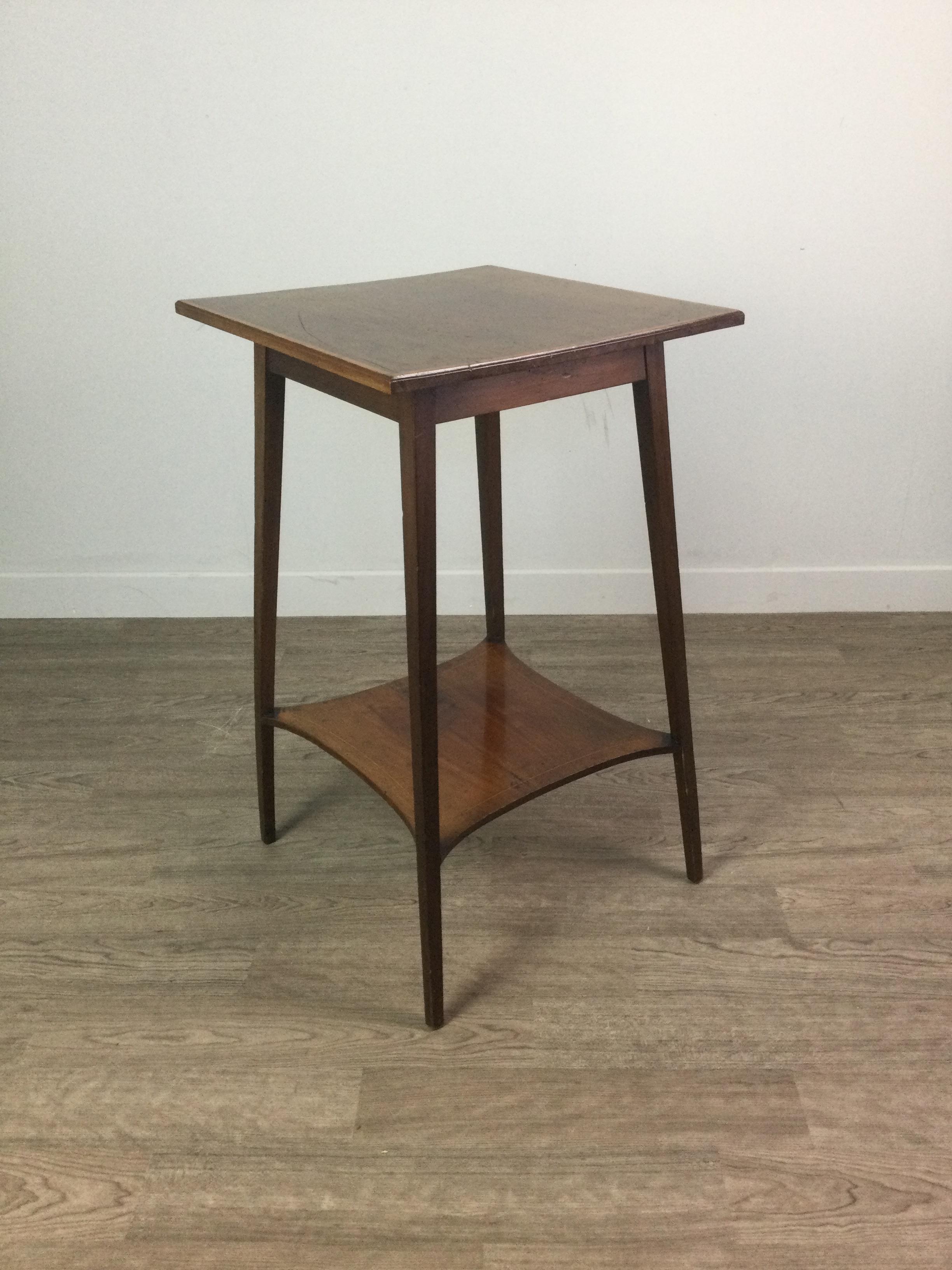 AN EDWARDIAN MAHOGANY SHERATON REVIVAL OCCASIONAL TABLE