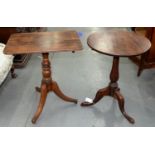 A VICTORIAN MAHOGANY TRIPOD TABLE, MID 19TH C, THE ROUND TOP ON BALUSTER PILLAR, 72CM H X 51CM AND