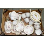 MISCELLANEOUS ORNAMENTAL CERAMICS AND TEAWARE, TO INCLUDE ROYAL CROWN DERBY, PARAGON AND