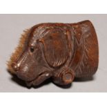 A SWISS CARVED WALNUT BRUSH IN THE FORM OF THE HEAD OF A ST BERNARD DOG, EARLY 20TH C, 90MM L Good