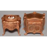 A FRENCH FIN DE SIECLE SPELTER COMMODE SHAPED TRINKET BOX, C1900, THE LID INSET WITH A PORCELAIN