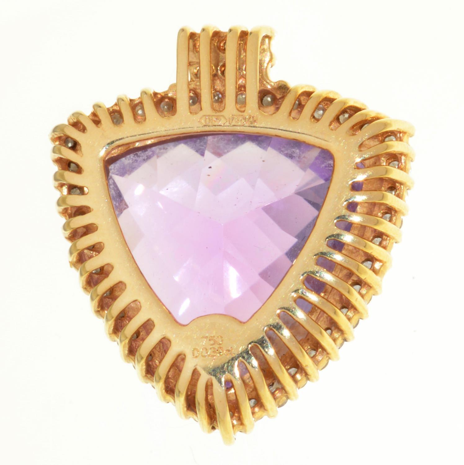 A TRIANGULAR BRIOLETTE AMETHYST AND DIAMOND PENDANT, 21ST CENTURY, IN 18CT GOLD, 19 X 21MM, 5.8G - Image 2 of 2