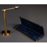 A BRASS CAMERA LUCIDA, LATE 19TH C, ON ROUND BASE, PRISM ARM, 10.5CM L, NAVY PLUSH LINED FITTED CASE