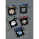 SILVER COINS. THREE UNITED KINGDOM PROOF SILVER COMMEMORATIVE CROWNS, VAROUS DATE, PROOF SILVER