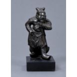 A CHINESE BRONZE FIGURE OF GUANDI HOLDING HIS BEARD WITH HIS LEFT HAND, WOOD BASE, 25.5CM H