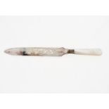 AN ELIZABETH II SAW PIERCED AND ENGRAVED SILVER CAKE KNIFE, MOTHER OF PEARL HAFTED, BY HUGH