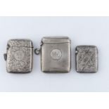 ONE GEORGE V AND TWO EDWARDIAN SILVER VESTA CASES, VARIOUS SIZES, MAKERS AND DATES, 2OZS 9DWTS