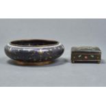 A JAPANESE CLOISONNE ENAMEL BOX, 20TH C, WITH BLACK GROUND, 95MM L AND A CHINESE BLUE GROUND