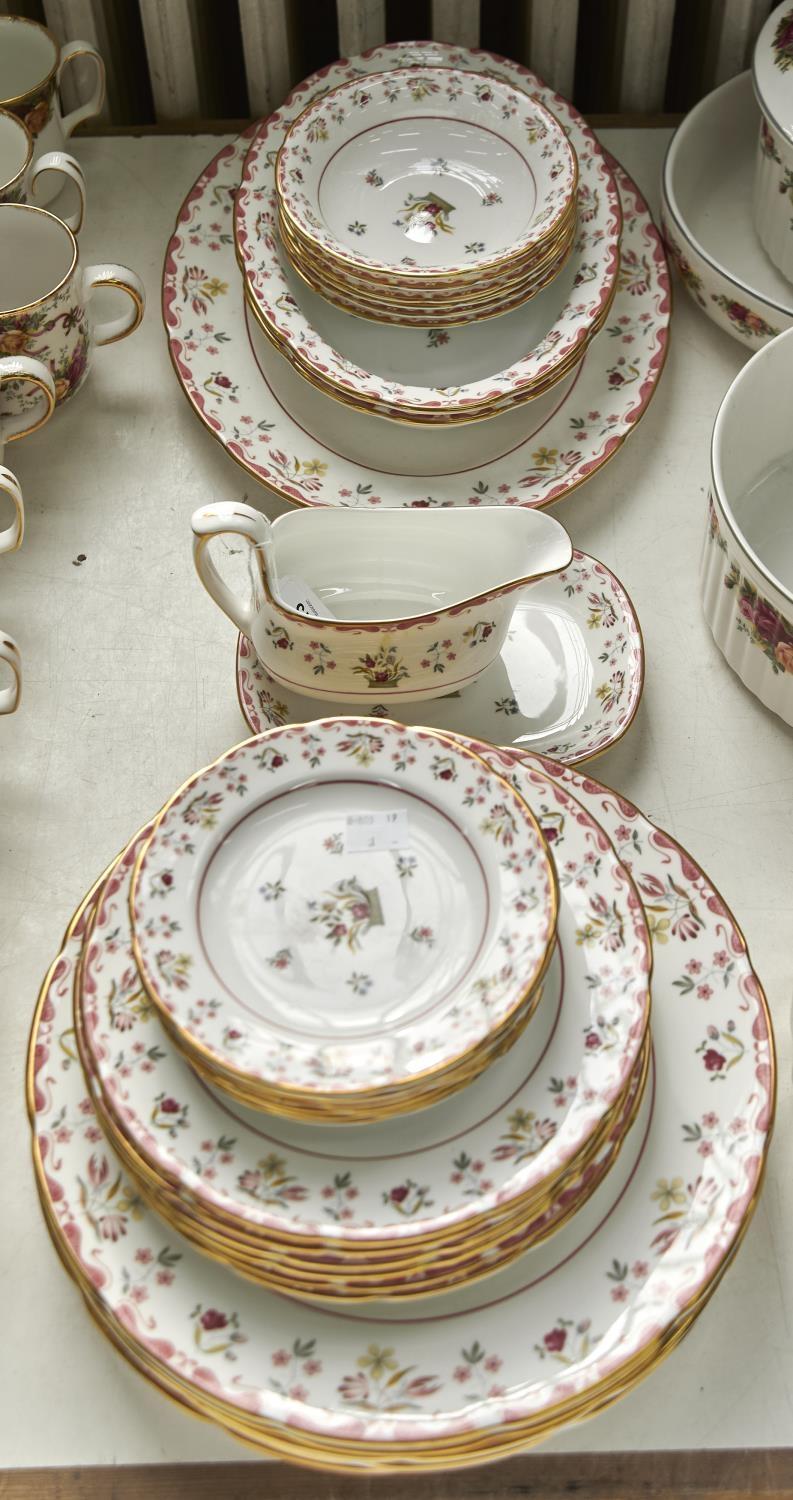 A WEDGWOOD BONE CHINA BREAKFAST SERVICE, COMPRISING SIX BREAKFAST BOWLS, SIX SMALL PLATES, SIX