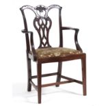 A GEORGE III STYLE MAHOGANY ELBOW CHAIR, MID 20TH C, FOLIATE CARVED CRESTING RAIL AND PIERCED