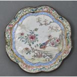 A CANTONESE OCTAFOIL ENAMEL DISH, LATE 18TH / EARLY 19TH C, DECORATED TO THE CENTRE WITH  PHEASANT