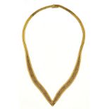 A 18CT THREE COLOUR GOLD NECKLACE, APPROXIMATELY 42CM L,  IMPORT MARKED EDINBURGH 1975, 43.9G Good