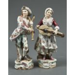 A PAIR OF VOLKSTEDT FIGURES OF MUSICIANS, LATE 19TH C, ATTIRED IN 18TH C DRESS AND PLAYING THE