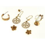 ONE AND TWO PAIRS OF GOLD EARRINGS AND A GOLD AND GLASS GLOBE CHARM, VARIOUS SIZES, 7.9G