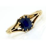 A SAPPHIRE RING, EARLY 20TH C, IN GOLD, MARKED 18ct, 2.6G, SIZE J No significant scratches or