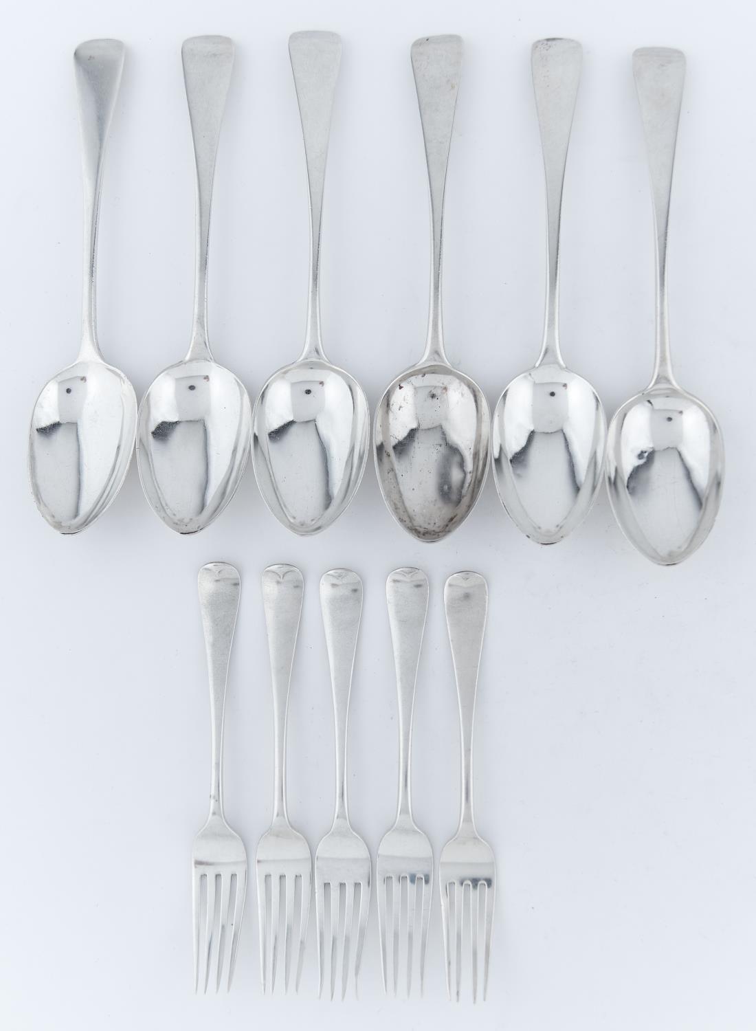 A SET OF SIX VICTORIAN SILVER TABLE SPOONS AND FIVE DESSERT FORKS EN SUITE, OLD ENGLISH PATTERN,