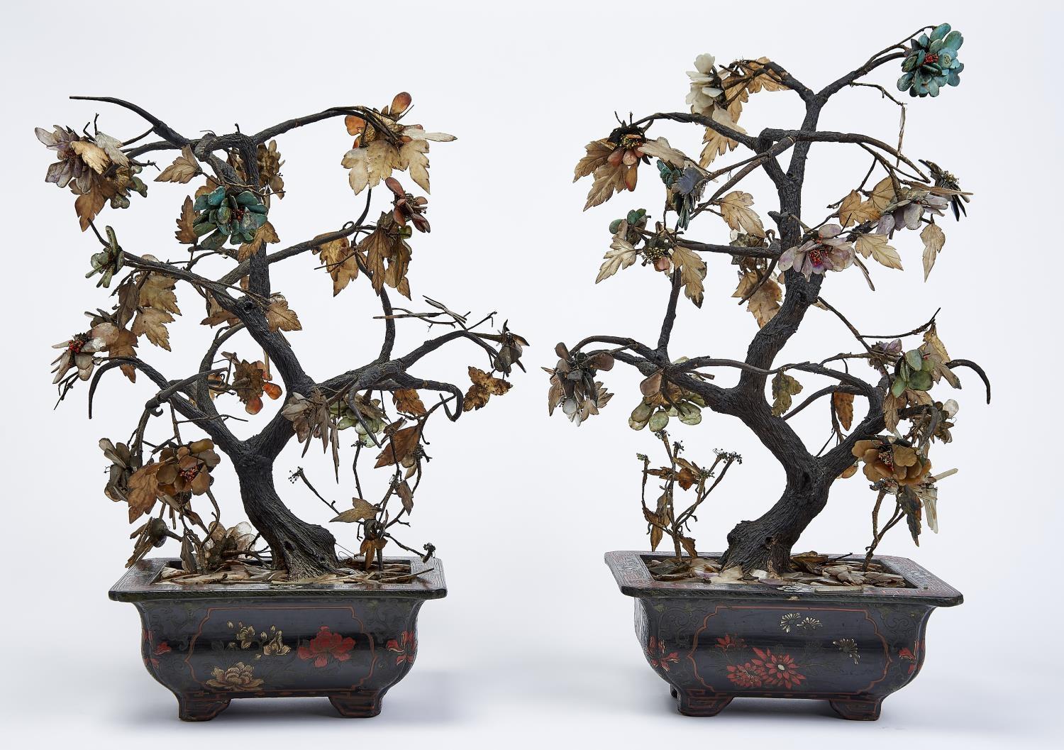 A PAIR OF CHINESE JEWEL TREES AND CORAMANDEL LACQUER JARDINERES, C1900, THE LEAVES AND FLOWERS OF