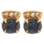 A pair of gem set gold earrings, 1.4g