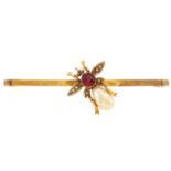 A gem set gold bee brooch, marked 9ct, 2.5g