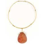 A gold and amber necklace, 33.9g